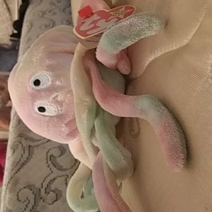 1999 Ty Beanie Babies Goochy w/tag errors.